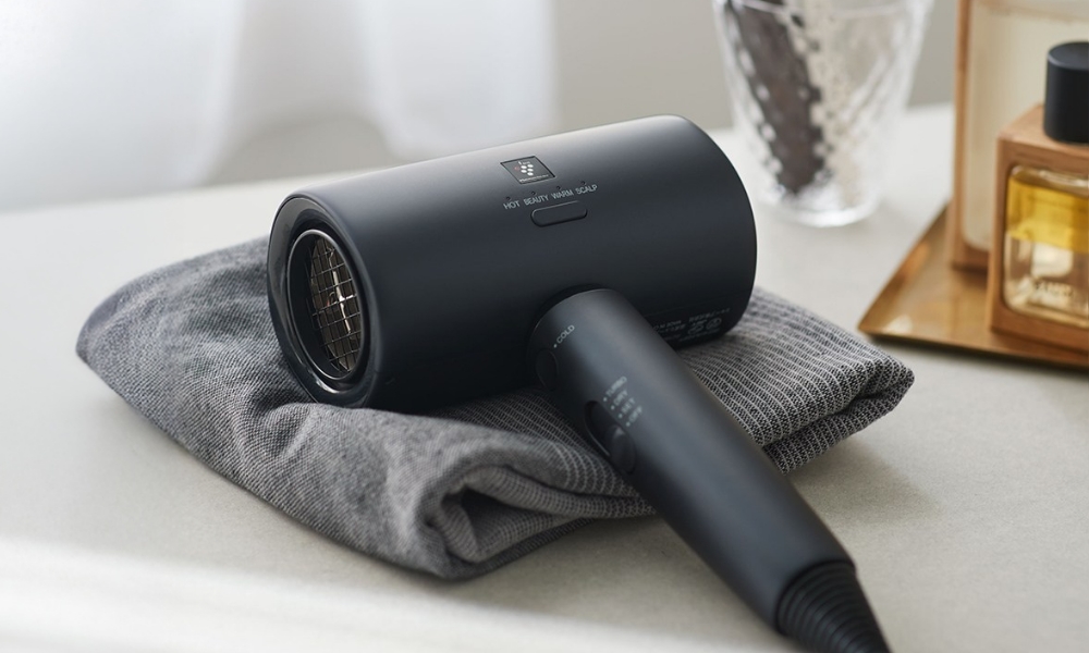 7. 旅行先でも理想のツヤ髪へ！海外・国内両用モデル「シャープ IB-P80M」