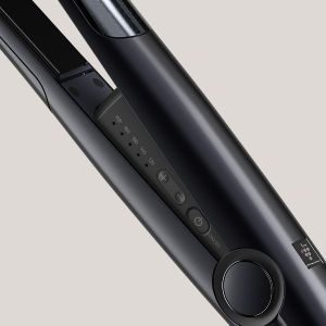 ヘアアイロンの温度は何度が正解？髪のダメージを防ぐ使い方